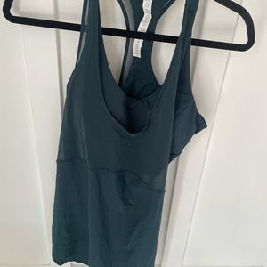 Lululemon tank with built in bra NWT